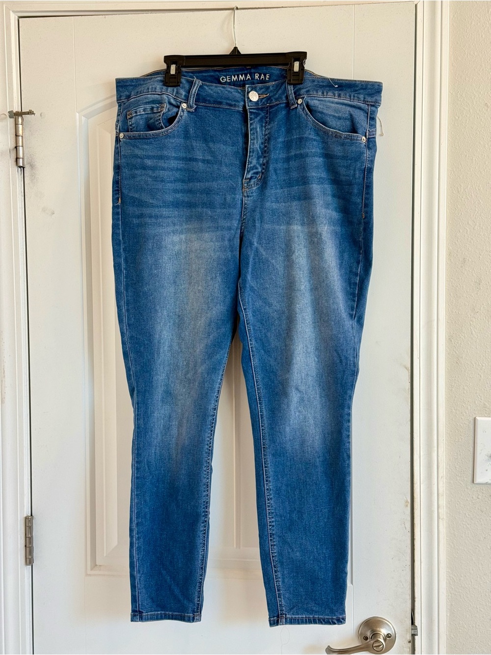 Gemma Rae women’s skinny jeans